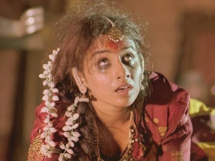 साल 2007 में आई फिल्म 'भूल भूलैया' में  विद्या बालन का सबसे डरावना लुक देखने को मिला. इस फिल्म के लिए उन्हें कई अवार्ड भी मिले. फिल्म में अक्षय कुमार के मनोवैज्ञानिक थे. 