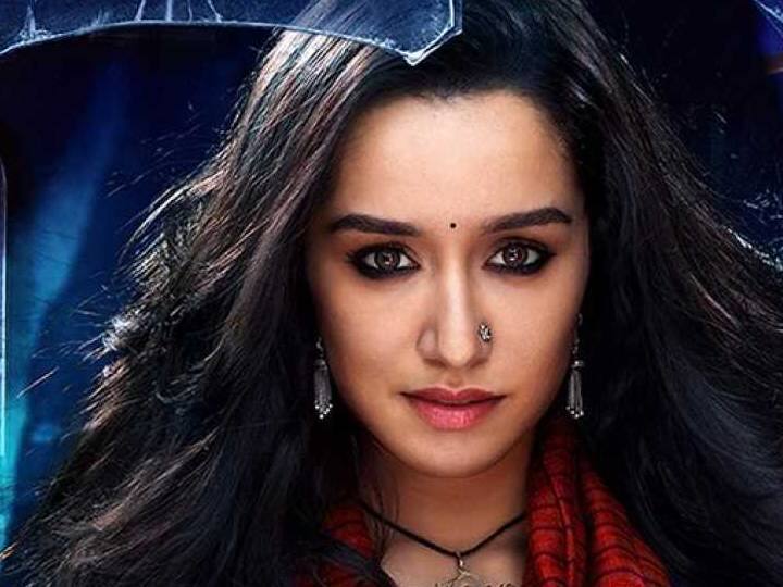 साल 2018 में आई राजकुमार राव और श्रद्धा कपूर स्टारर स्त्री में श्रद्धा को एक भूतनी दिखाई गया. फिल्म सुपरहिट हुई थी. कहा जा रहा है कि 'रूही' फिल्म 'स्त्री' का अगला पार्ट है.