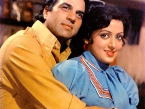 Dharmendra के साथ Hema Malini को वक्त नहीं बिताने देना चाहते थे उनके पिता, ऐसे रखते थे दूर Dharmendra के साथ Hema Malini को वक्त नहीं बिताने देना चाहते थे उनके पिता, ऐसे रखते थे दूर