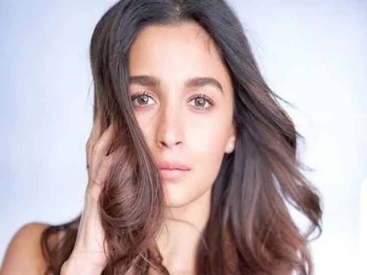 Alia Bhatt की मां Soni Razdan ने अपनी बेटी के लिए लिखा खास मैसेज, कहा- ‘तुम बहुत स्पेशल हो’ Alia Bhatt mother Soni Razdan wrote a lot of love messages for her daughter Alia Bhatt की मां Soni Razdan ने अपनी बेटी के लिए लिखा खास मैसेज, कहा- ‘तुम बहुत स्पेशल हो’