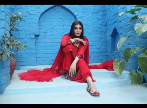 Milky गाने पर Sapna Chaudhary ने किया जबरदस्त डांस, फैन्स के लूटे दिल Milky गाने पर Sapna Chaudhary ने किया जबरदस्त डांस, फैन्स के लूटे दिल