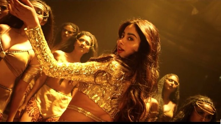 Roohi song Nadiyon Paar: सोलो डांस नंबर में दिखा Janhvi Kapoor का ग्लैमरस अवतार, देखकर आप भी थिरक उठेंगे