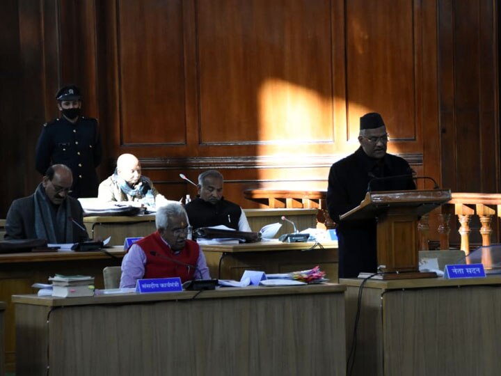 uttarakhand budget 2021 cm trivendra singh rawat presented budget in assembly read highlights Uttarakhand Budget 2021: सीएम त्रिवेंद्र सिंह रावत ने सदन में पेश किया बजट, पढ़ें- हाइलाइट्स