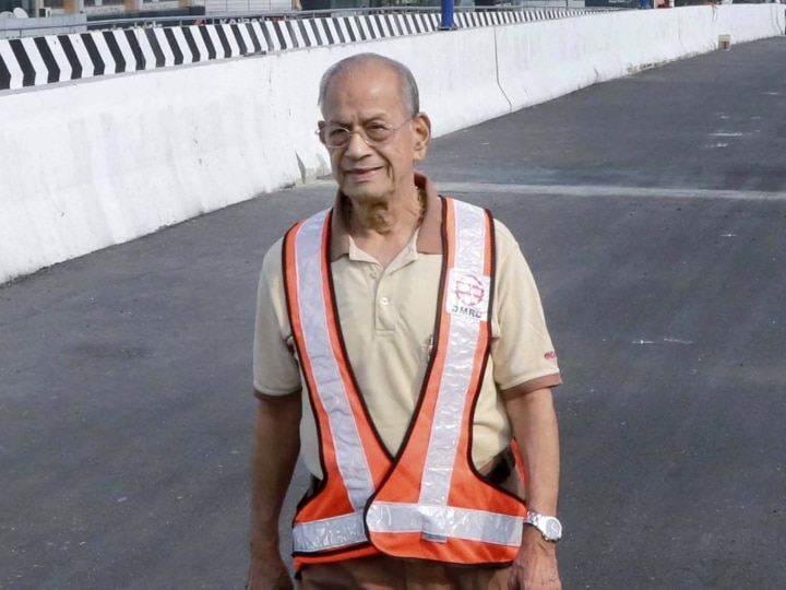 Kerala Election 2021: Union Minister V Muraleedharan on Metroman E Sreedharan chief ministerial candidate 'मेट्रोमैन' ई श्रीधरन को CM उम्मीदवार बनाने वाले बयान से केंद्रीय मंत्री पलटे, शशि थरूर ने ली चुटकी