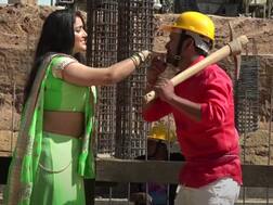 Bhojpuri Song: आम्रपाली दुबे और निरहुआ का होली सॉन्ग का धमाल, मिले एक करोड़ से ज्यादा व्यूज