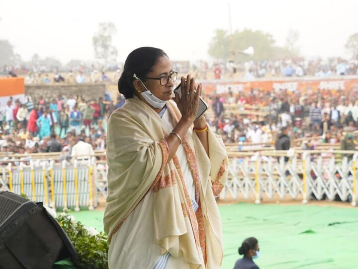 West Bengal Elections 2021 Mamta Banerjee filed nomination from Nandigram seat ममता बनर्जी ने नंदीग्राम सीट से नामांकन किया दाखिल, शुभेंदु अधिकारी से होगा मुकाबला