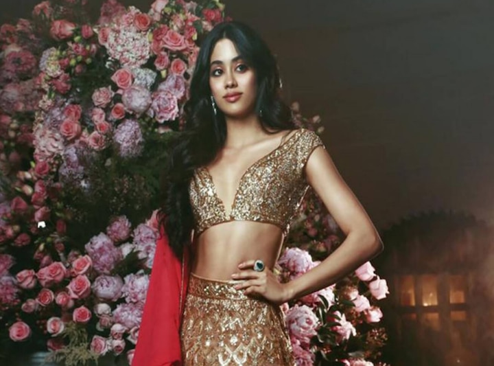 Janhvi Kapoor wants, says 'my husband is going to be in a lungi in wedding' Janhvi Kapoor ने कर रखी है अपनी ड्रीम वेडिंग की प्लानिंग, बोलीं-'मेरा दूल्हा शादी में लुंगी पहनेगा'