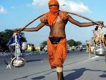 कांवड़ मेले का हुआ आगाज, दूर-दूर से शिव भक्त गंगा जल लेने पहुंच रहे हैं हरिद्वार