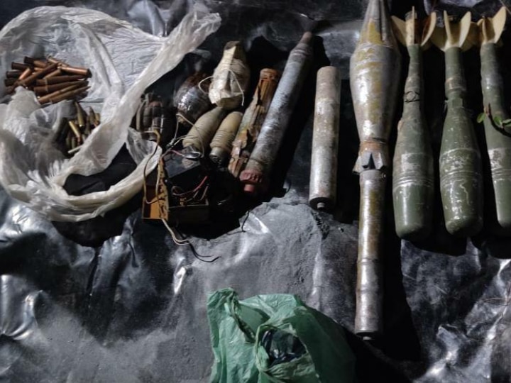 Jammu police terrorists huge amount of ammunition recovered ANN जम्मू पुलिस ने आतंकियों की साजिश को किया नाकाम, भारी मात्रा में गोला-बारूद किया बरामद