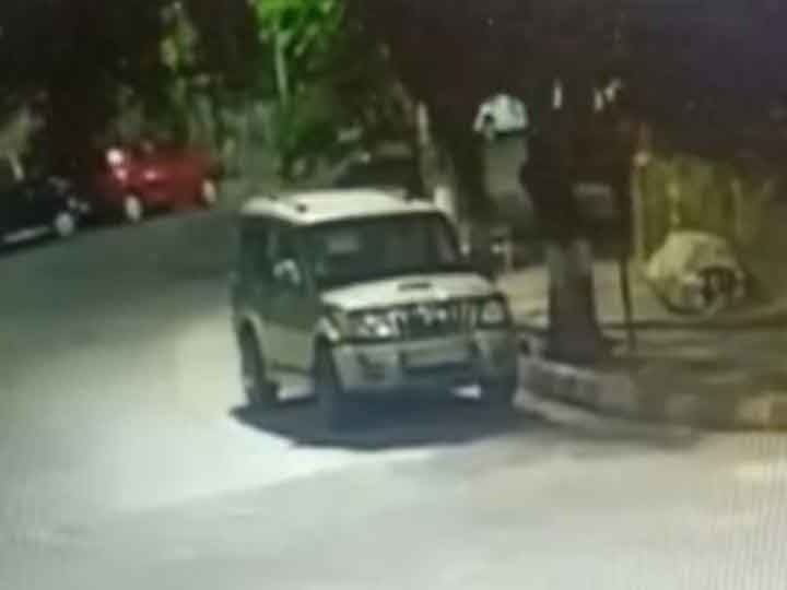 Assistant police inspector Sachin made a big claim सचिन वाजे ने किया बड़ा दावा, कहा- मनसुख हिरेन की कार का नहीं किया था इस्तेमाल