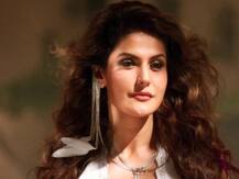 Zareen Khan और उनकी मां ‘Dance Off’ पर करती दिखाई दीं डांस, देखें मजेदार वीडियो