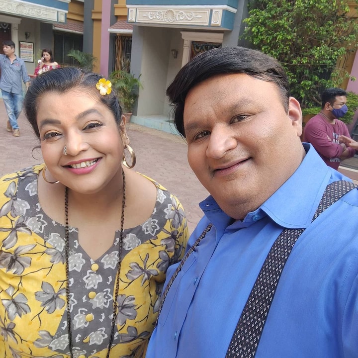 निर्मल सोनी- पिछले काफी समय से डॉक्टर हाथी का किरदार निर्मल सोनी ही निभाते आ रहे हैं और उन्हें इस रोल में काफी पसंद भी किया जाता है. वहीं उनकी फीस की बात करें तो उन्हें हर एपिसोड के 20-25 हजार रुपये मिलते हैं. (Photo Credit - Instagram)