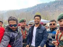 उरी बेस कैंप पहुंचे Vicky Kaushal, कहा- हमारी महान सेना के बीच होना सबसे बड़ा सम्मान