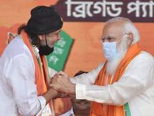 Bengal Elections: मिथुन चक्रवर्ती को TMC ने बताया 'नक्सली', कहा- ED के डर से थामा BJP का हाथ