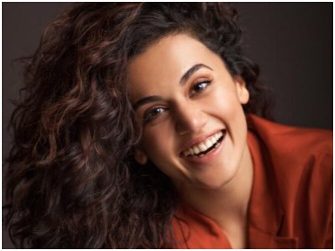 Taapsee Pannu Shares A Glimpse Of The New House Remembering Her Old School  Days Told Pannu Pind | Taapsee Pannu ने अपने नए घर की झलक की शेयर, बताया  'पन्नू पिंड'