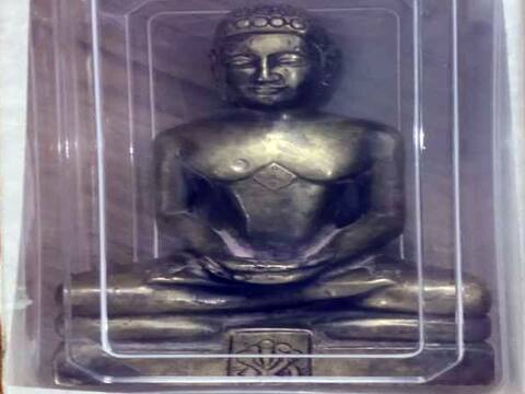200 साल पुरानी अष्टधातु की मूर्ति बेचने लखनऊ आए सात बदमाश गिरफ्तार, एक करोड़ में तय हुआ था सौदा 200 साल पुरानी अष्टधातु की मूर्ति बेचने लखनऊ आए सात बदमाश गिरफ्तार, एक करोड़ में तय हुआ था सौदा