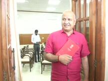 थोड़ी देर में मनीष सिसोदिया पेश करेंगे बजट, दिल्ली वालों को मिल सकता है फ्री वैक्सीन का तोहफा