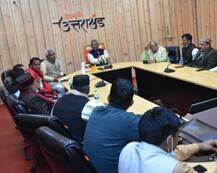 उत्तराखंड में सियासी सस्पेंस: विधायक मुन्ना चौहान का दावा- सीएम को पार्टी का पूरा समर्थन, रावत ने बुलाई बैठक