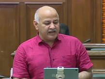 दिल्ली का बजट: केजरीवाल सरकार का एलान- सभी सरकारी अस्पतालों में मिलेगी फ्री वैक्सीन