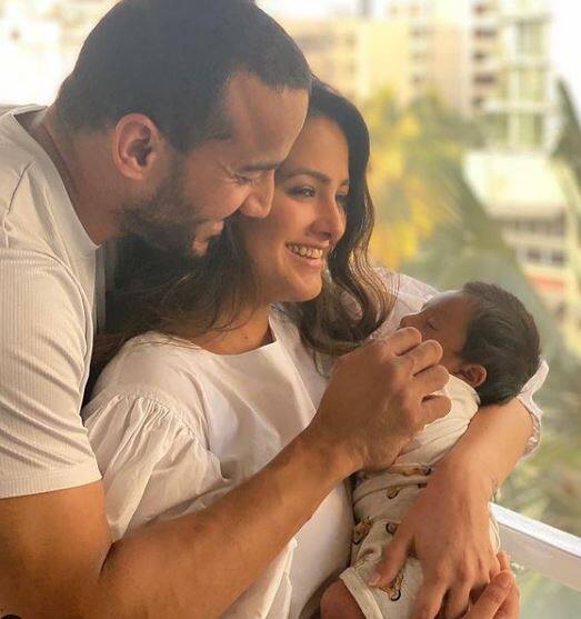 अनीता के बेटे आरव का यह फर्स्ट बर्थडे मंथ है और अनीता और उनके पति जल्द ही अपने बच्चे का फर्स्ट बर्थडे मंथ भी सेलिब्रेट करने वाले हैं.