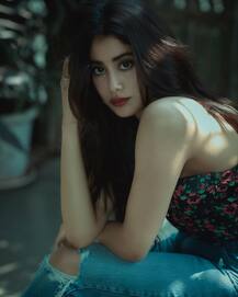 बेहद Hot और Sizzling अंदाज में Roohi को प्रमोट कर रहीं हैं Janhvi Kapoor, तस्वीरें देखकर आप निगाहें नहीं हटा पाएंगे