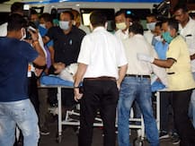 सीएम ममता अस्पताल में भर्ती, स्ट्रेचर से ले जाया गया, EC ने ‘हमले’ को लेकर रिपोर्ट मांगी