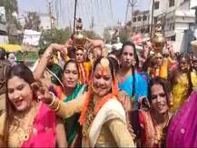 सात साल बाद गोरखपुर महासम्‍मेलन में जुटे पूरे देश से किन्‍नर, कलश यात्रा में झूमकर नाचे, मनाया जश्न