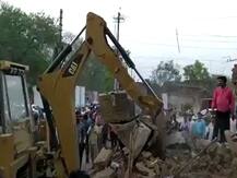 अतिक्रमण हटाने के दौरान मिली 2 क्विंटल की तिजोरी, खजाना मिलने की फैली अफवाह...फिर ये हुआ