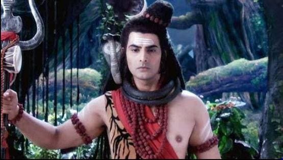 टीवी की दुनिया में चॉकलेटी बॉय से फेमस रोहित बख्शी ने भी सीरियल 'सिया के राम में' में भगवान शिव का रोल किया था. जिससे उन्हें काफी पॉपुलैरिटी भी मिली थी. उन्हें भी आज टीवी में खूब काम मिल रहा है. 