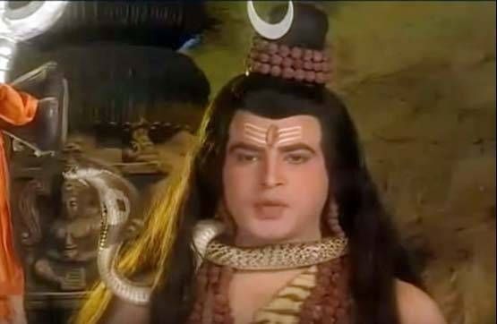 सीरियल 'श्री गणेश' से टीवी की दुनिया में कदम रखने वाले सुनील शर्मा भी दो बार भगवान शिव का किरदार निभा चुके हैं. सुनील 'जय मां वैष्णो देवी' में भगवान शिव बने थे. 