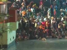 Kumbh Mela 2021: हरिद्वार में कुंभ का पहला शाही स्नान, अब तक 22 लाख लोगों ने लगाई डुबकी