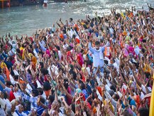 Kumbh 2021: हरिद्वार कुंभ का हुआ समापन, 70 लाख श्रद्धालुओं ने लगाई गंगा में डुबकी