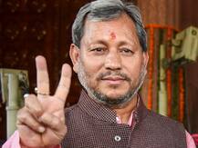 रेस से बाहर रहते हुए उत्तराखंड में फर्स्ट आए तीरथ सिंह रावत, जानें- कैसे कटा बीजेपी के दिग्गजों का पत्ता?