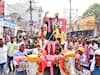 केंद्रीय मंत्री नित्यानंद राय ने चलाई बैलगाड़ी, शिव बारात में हुए शामिल