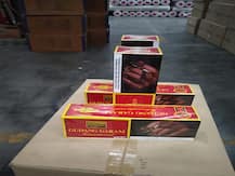 सैंडिल्स में छिपाकर लाई जा रही थी विदेशी ब्रांड की सिगरेट, DRI ने नामी बिजनेसमैन को गिरफ्तार किया