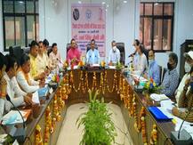 बागपत में विकास कार्यों को लेकर कलेक्ट्रेट सभागार में बैठक, प्रभारी मंत्री धर्मसिंह सैनी हुए शामिल