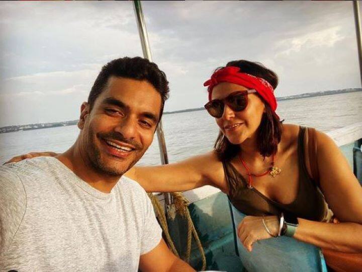 Neha Dhoopia ने रेड स्विमसूट में पति के साथ पूल में किया वर्कआउट, Viral हो रहा है ऐसा वीडियो Neha Dhoopia did a workout in a pool with her husband in a red swimsuit, Viral is happening video Neha Dhoopia ने रेड स्विमसूट में पति के साथ पूल में किया वर्कआउट, Viral हो रहा है ऐसा वीडियो