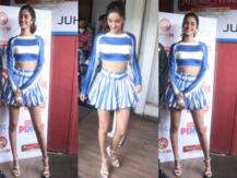 व्हाइट एंड ब्लू आउटफिट में छा गईं Ananya Pandey, देखें एक्ट्रेस का Stunning Look