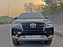 Toyota Fortuner: शानदार फीचर के साथ ये है नई टोयोटा फॉर्चूनर