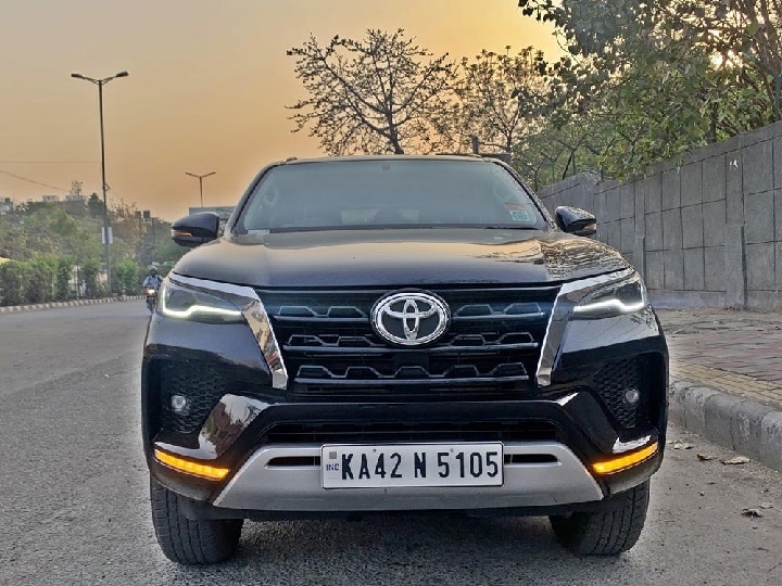 New Toyota Fortuner Facelift automatic review Toyota Fortuner: शानदार फीचर के साथ ये है नई टोयोटा फॉर्चूनर