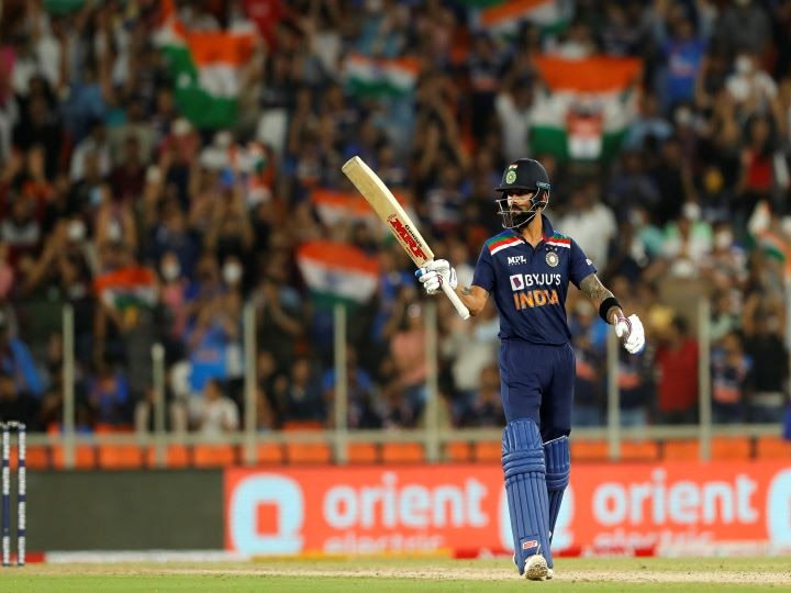 Indian cricket team captain Virat Kohli  became the first batsman to score 3000 runs in T20I विराट कोहली ने फिर रचा इतिहास,  टी20 इंटरनेशनल में 3000 रन बनाने वाले पहले बल्लेबाज बने