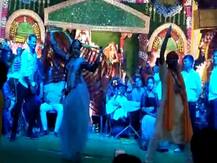 JDU के बाहुबली विधायक ने मंच पर डांसर के साथ जमकर लगाए ठुमके, वीडियो वायरल