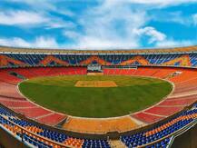 नरेंद्र मोदी स्टेडियम में बिना दर्शकों के खेले जाएंगे टी-20 मैच, कोरोना के बढ़ते मामलों के चलते लिया गया फैसला