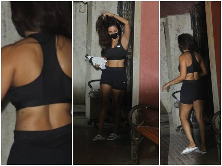 बॉलीवुड अभिनेत्री मलाइका अरोड़ा हर रोज ही योगा या फिर वर्कआउट करने घर से निकलती हैं. इस अभिनेत्री के फिटनेस का राज यही है. आज भी कुछ तस्वीरें सामने आई हैं.