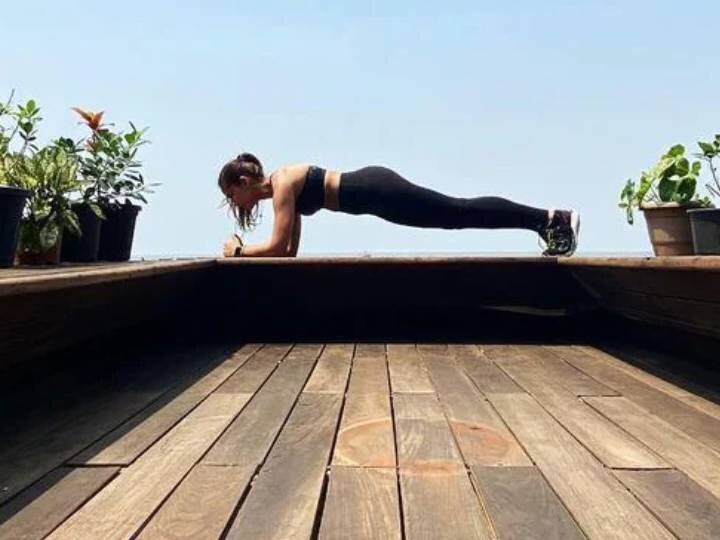 Shahid Kapoor Wife Mira Rajput workout photos ishaan khattar commented मीरा राजपूत के टफ वर्कआउट को देखकर हैरान हुए देवर ईशान खट्टर, तारीफ में कही ये बात