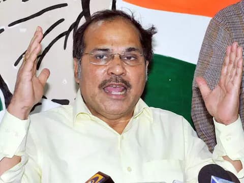 Bengal Elections: अधीर रंजन का TMC-BJP पर हमला, कहा- बंगाल में देखी गई सबसे ज्यादा हिंसा Bengal Elections: अधीर रंजन का TMC-BJP पर हमला, कहा- बंगाल में देखी गई सबसे ज्यादा हिंसा