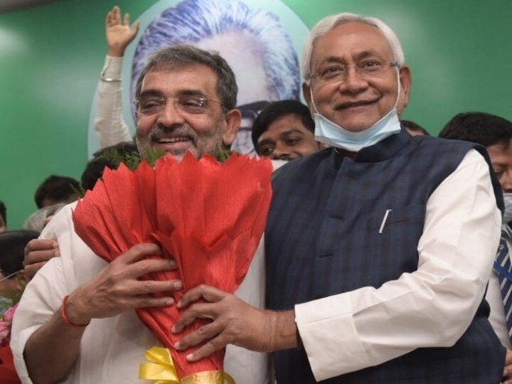 After becoming MLC, Upendra Kushwaha told CM Nitish, 'Thank you', this reaction given to Manjhi's displeasure ann MLC बनने के बाद उपेंद्र कुशवाहा ने CM नीतीश को कहा 'थैंक यू', मांझी की नाराजगी पर दी ये प्रतिक्रिया