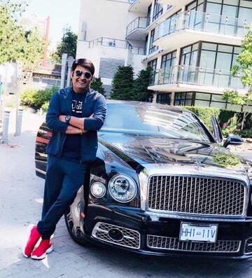 कपिल ने टीवी पर अपने करियर की शुरुआत एक सिंगिंग शो से की थी. इसके बाद उन्होंने कॉमेडी की दुनिया में कदम रखा. और लोगों को ऐसा हंसाया कि आज वो कॉमेडी किंग के मान से भी जाने जाते हैं.