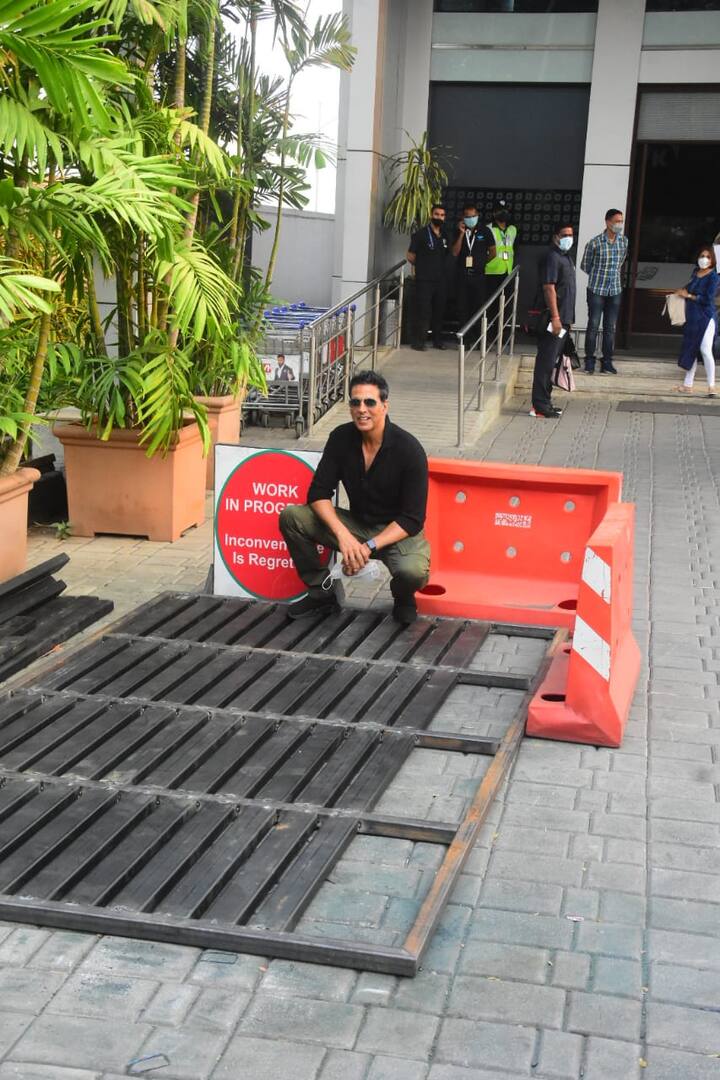 कल अयोध्या में फिल्म का मुहूर्त शॉट होगा.