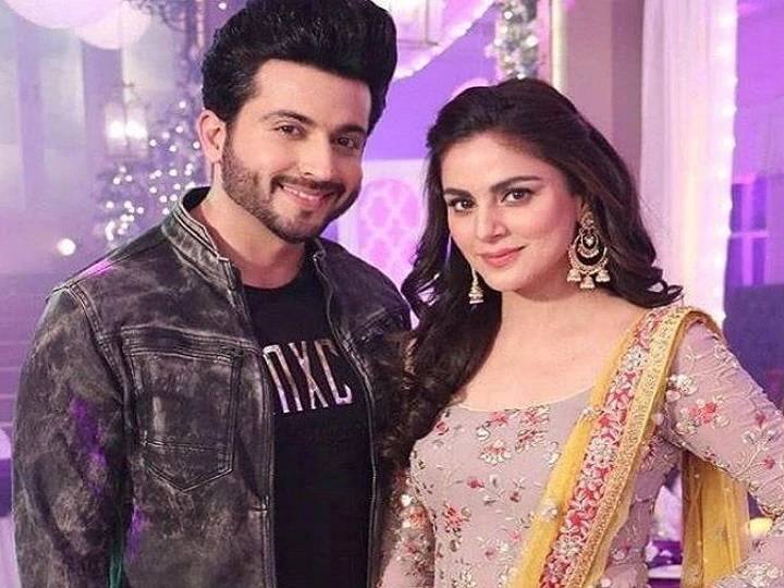 'कुंडली भाग्य' पांचवे नंबर पर है. शो में एक अचानक मोड़ आ गया है. करण पृथ्वी की सच्चाई सबके सामने लाने में कामयाब हो गया है. अब पृथ्वी और कृतिका की शादी नहीं होगी. ऑडियंस अचानक आए इस मोड़ को कापी पसंद कर रहे हैं.